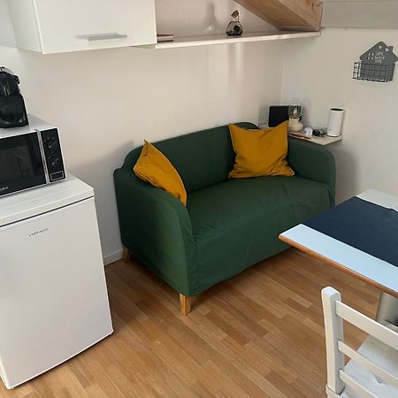 La Mansarda In Centro Apartman Modena Kültér fotó