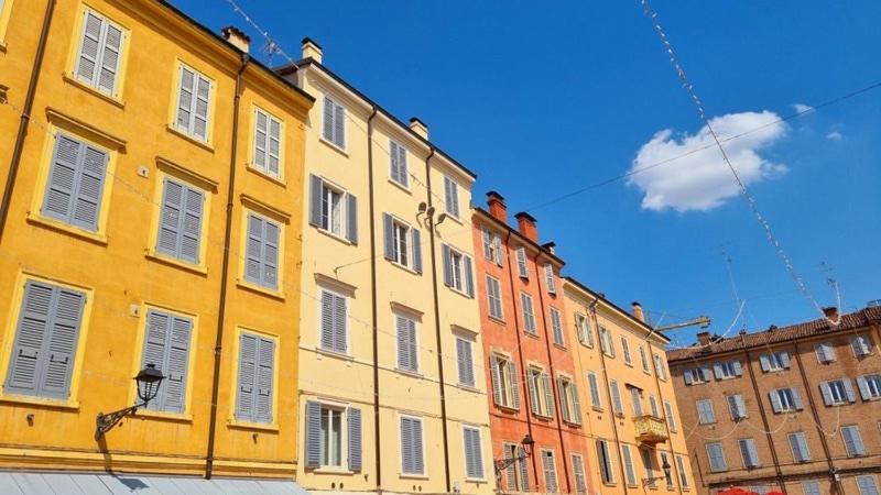 La Mansarda In Centro Apartman Modena Kültér fotó